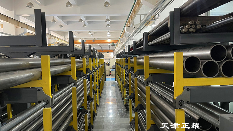 伸縮式懸臂貨架和臥式板材貨架都是專利產品