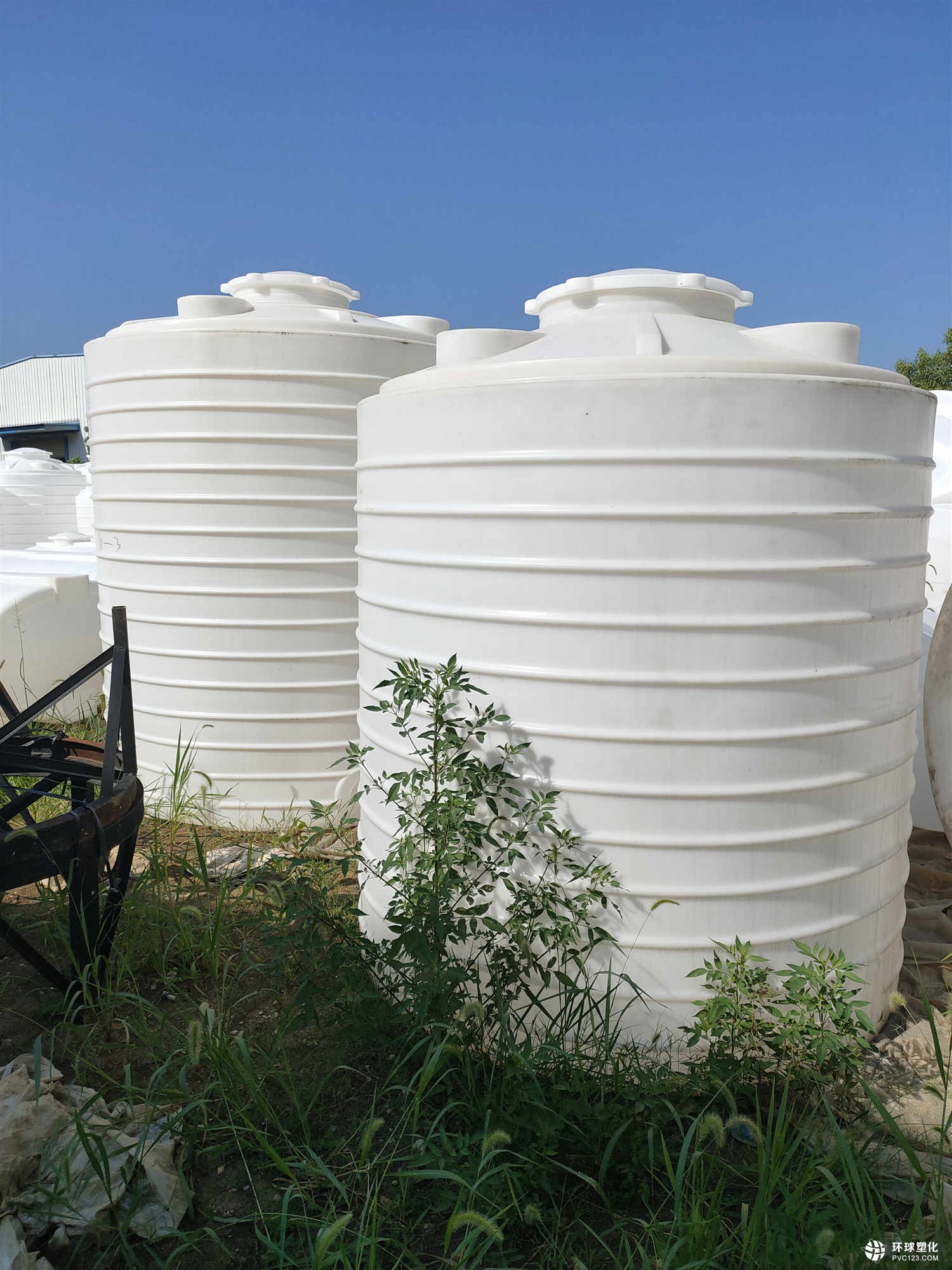 松滋6噸塑料儲水桶 6噸PE塑料水罐厚不厚