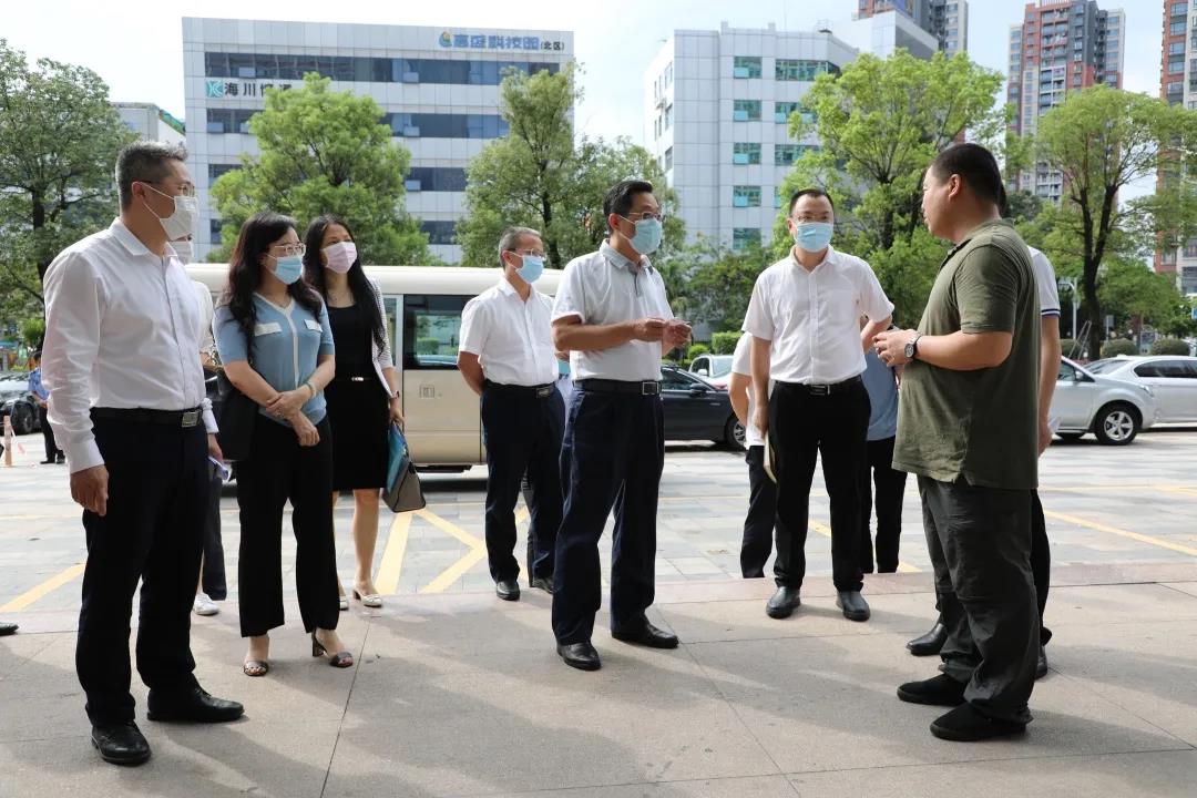 广东省发展研究中心调研组莅临大易有塑