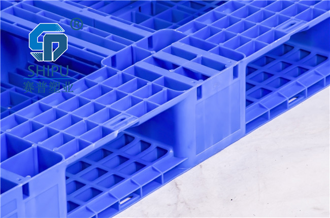 新疆塑料托盤生產(chǎn)廠家