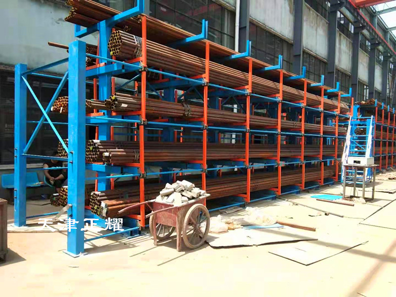 管材货架伸缩悬臂式结构使用吊车存放6米9米12米管材