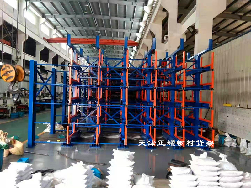 湖北宜昌型材货架伸缩悬臂式行车存取型材的重型货架
