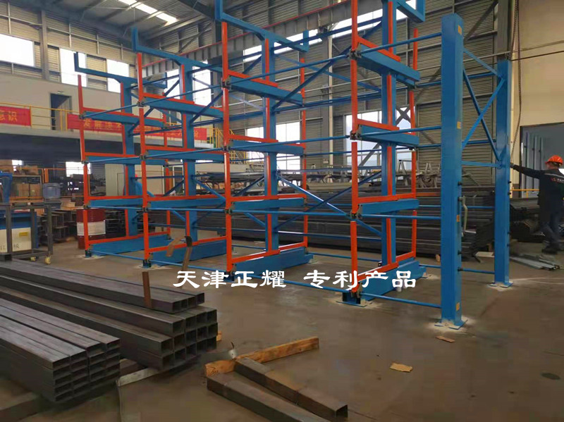管材手搖伸縮式懸臂貨架存放種類(lèi)多數(shù)量大整齊省空間