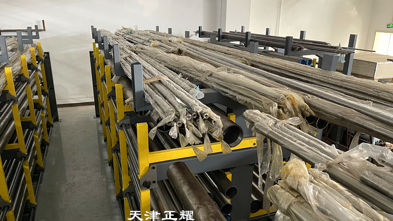 管材存放架子四川成都伸縮式懸臂管材貨架省空間擺放整齊