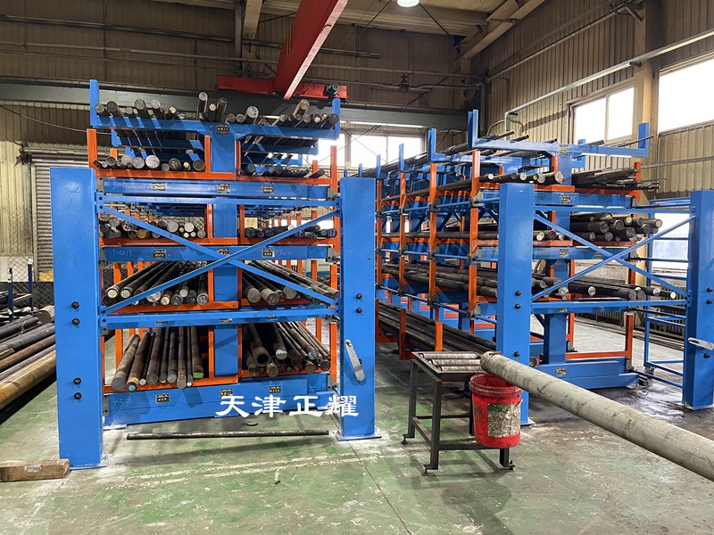 圓鋼貨架圖片盤(pán)點(diǎn)清晰存儲(chǔ)量高行車(chē)存取整齊省空間