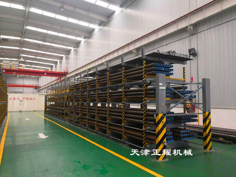鋼管在車間怎么擺放節(jié)省空間整齊江蘇無錫伸縮式懸臂鋼管貨架