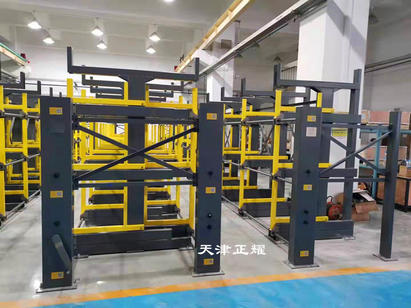 槽鋼角鐵型鋼圓鋼工字鋼存放省空間湖南長沙伸縮式懸臂貨架