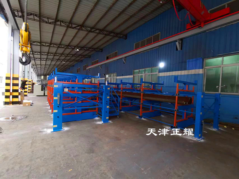 伸縮式懸臂貨架新案例顏色漂亮外形美觀實(shí)用性強(qiáng)