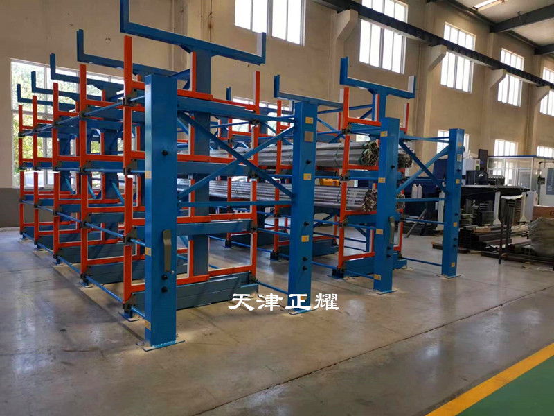 伸縮式懸臂貨架在山東青州竣工美觀大氣提升企業(yè)形象