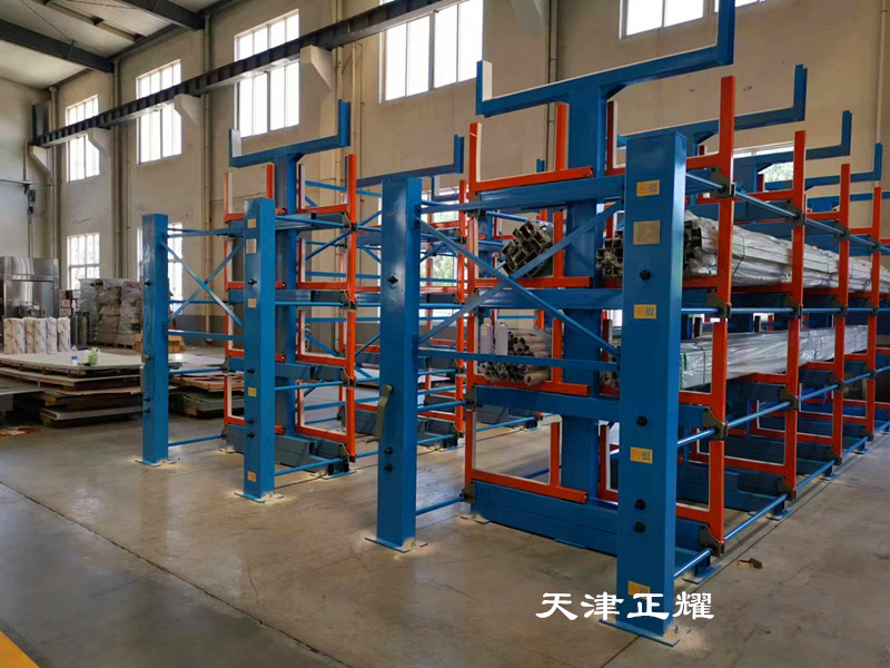 伸縮式懸臂貨架在山東青州竣工美觀大氣提升企業(yè)形象