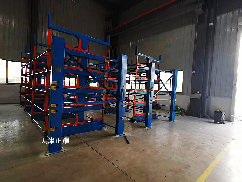 伸縮式懸臂貨架新項目在浙江企業(yè)竣工省空間擺放整齊