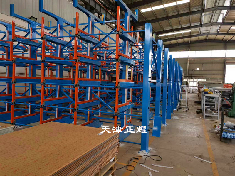 鋼管棒料鋁型材槽鋼角鐵存放可以使用伸縮懸臂貨架
