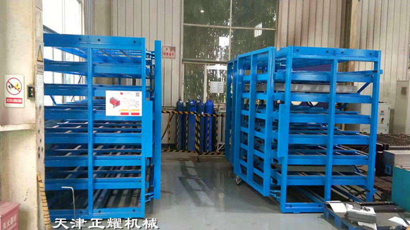 多種板材如何擺放節(jié)省空間整齊方便航吊存取使用