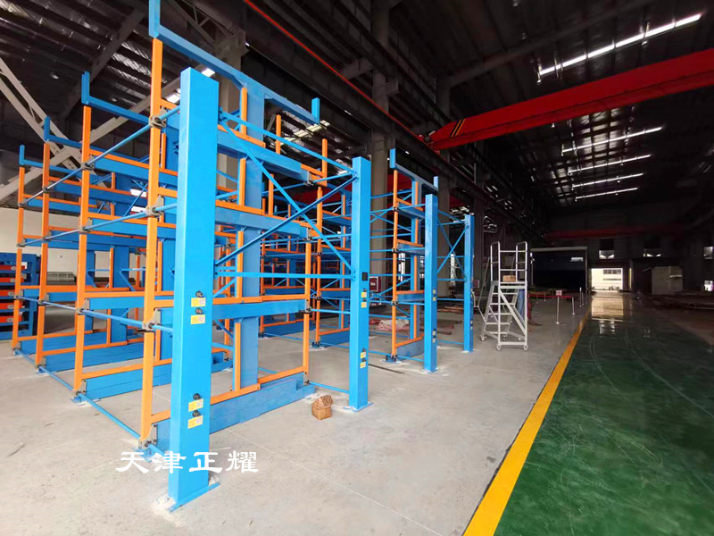 伸縮式懸臂貨架新案例圖片存放6米9米12米管材