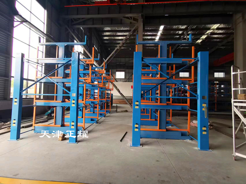 伸縮式懸臂貨架新案例圖片存放6米9米12米管材