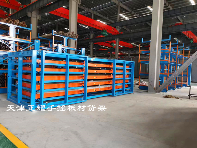 鋼板貨架抽屜式結(jié)構(gòu)使用吊車存取方便快捷節(jié)省空間