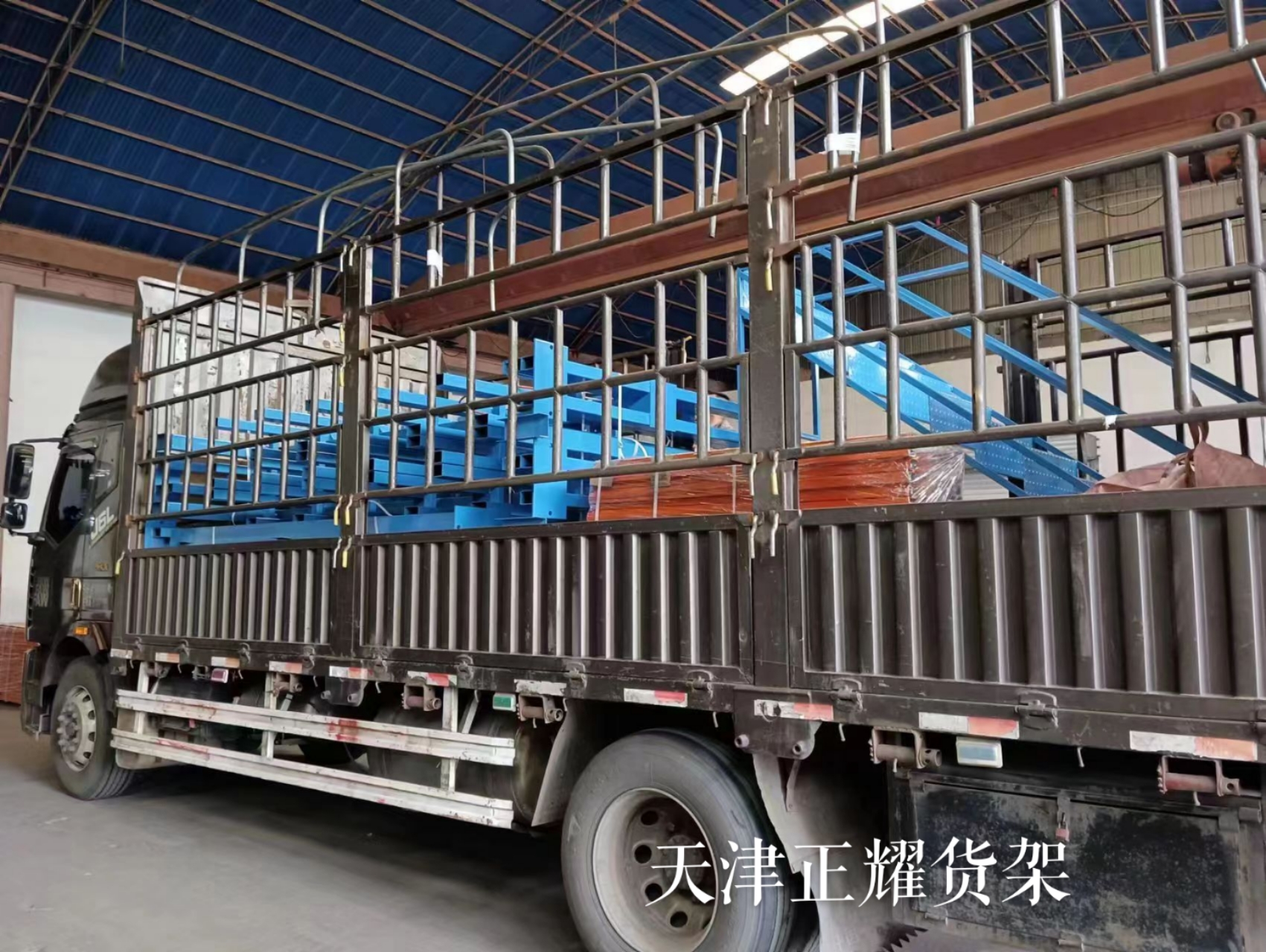 發(fā)貨江蘇無錫可伸縮式懸臂貨架立體存放省空間整齊