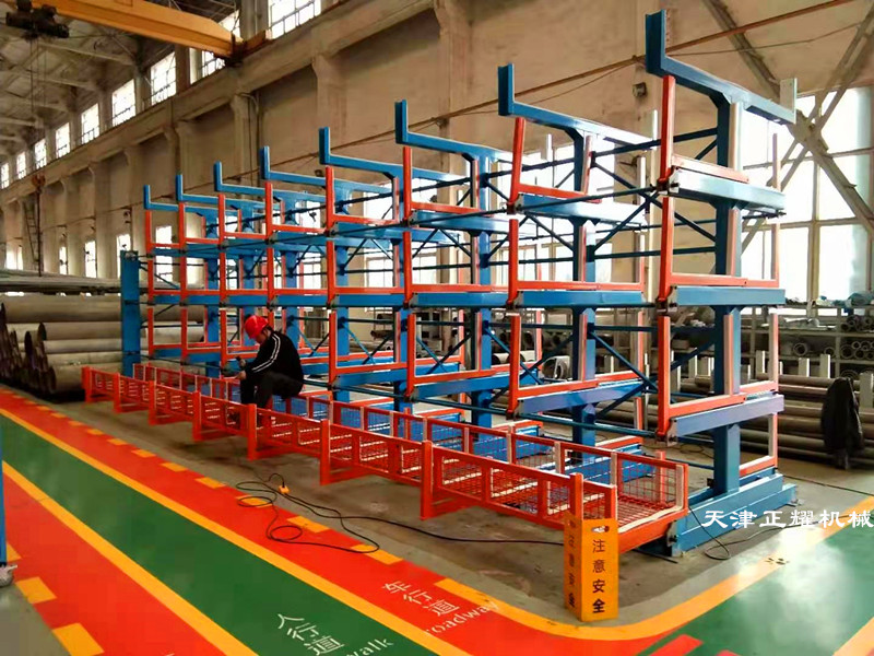 型材用什么貨架存放伸縮式搖出型材貨架省地?cái)[放種類多
