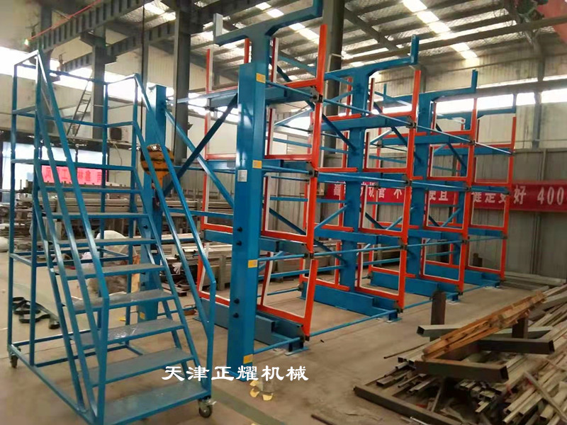 型材用什么貨架存放伸縮式搖出型材貨架省地?cái)[放種類多