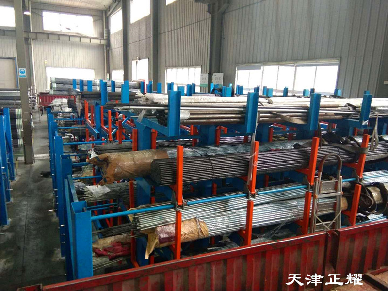 邊線管材物料貨架伸縮懸臂式立體存放吊車(chē)取貨方便
