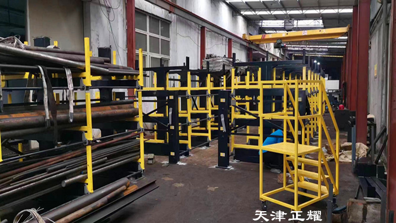伸縮懸臂貨架新項目存放不同直徑的圓鋼整齊省地存儲量高