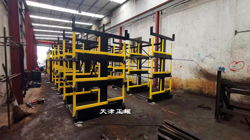 伸縮懸臂貨架新項目存放不同直徑的圓鋼整齊省地存儲量高