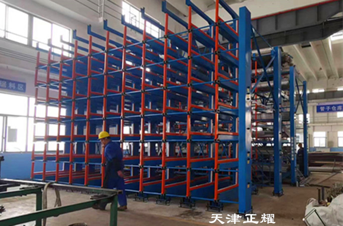 云南玉溪伸縮式懸臂貨架立體存放鋼管型鋼棒料