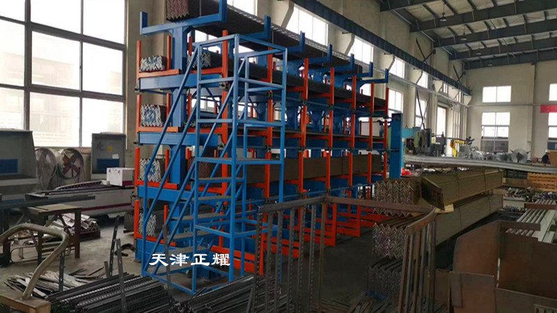 廣東汕頭伸縮式鋼材貨架立體存放整齊存儲量高吊車取貨