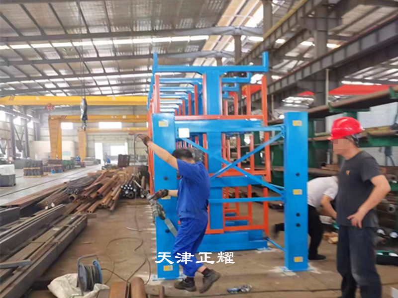 鋼材貨架新案例伸縮式立體分類擺放幾十種鋼材整齊省地