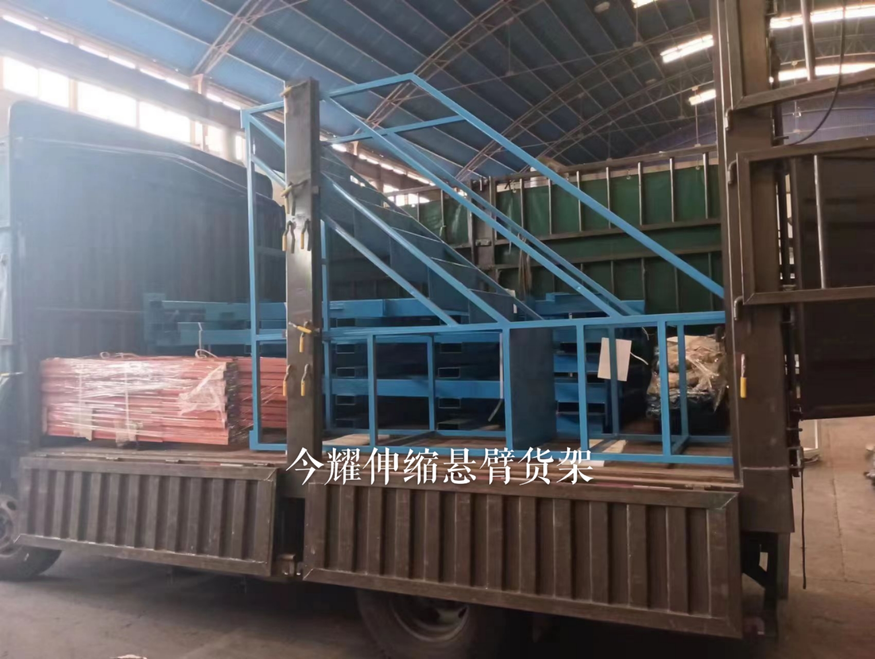 黑龍江哈爾濱伸縮式懸臂貨架發(fā)貨圖片立體存放整齊