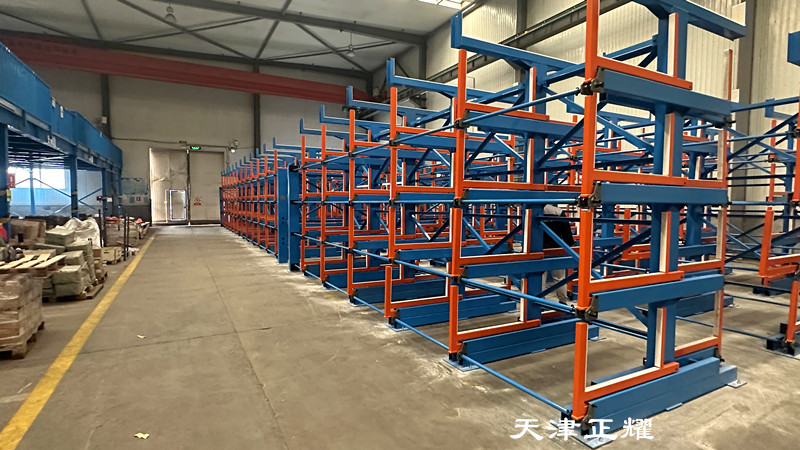 管材存放新方式伸縮式懸臂貨架圖片立體擺放整齊省空間