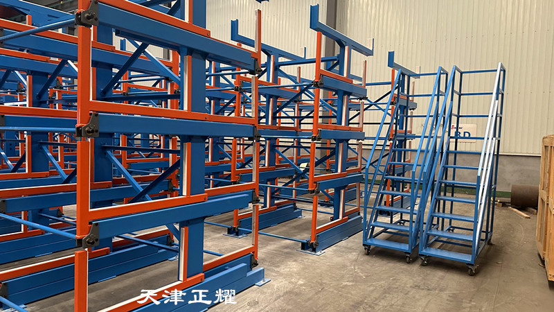 伸縮式管材貨架存儲(chǔ)量60噸擺放幾十種管材整齊省地