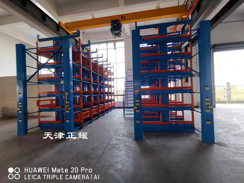 浙江案例伸縮式懸臂貨架上架擺放60噸管材圓鋼型材