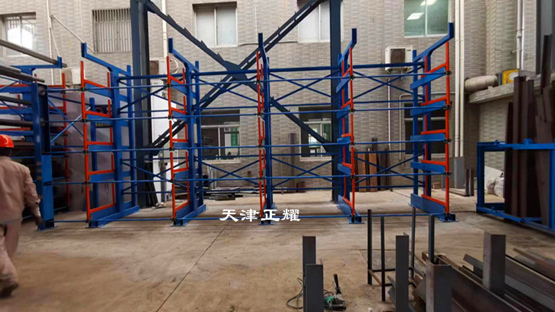 江蘇南通伸縮懸臂式貨架立體存放幾十種長料整齊省空間