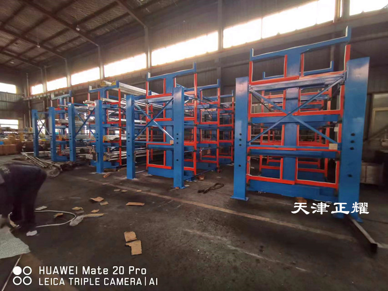 伸縮式鋁棒貨架立體存放方式省空間整齊數(shù)量清晰