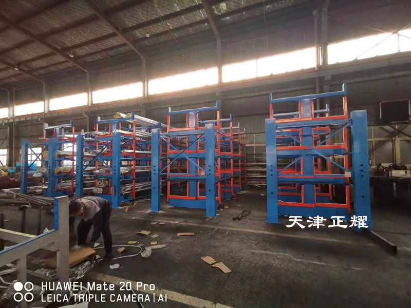 伸縮式鋁棒貨架立體存放方式省空間整齊數(shù)量清晰