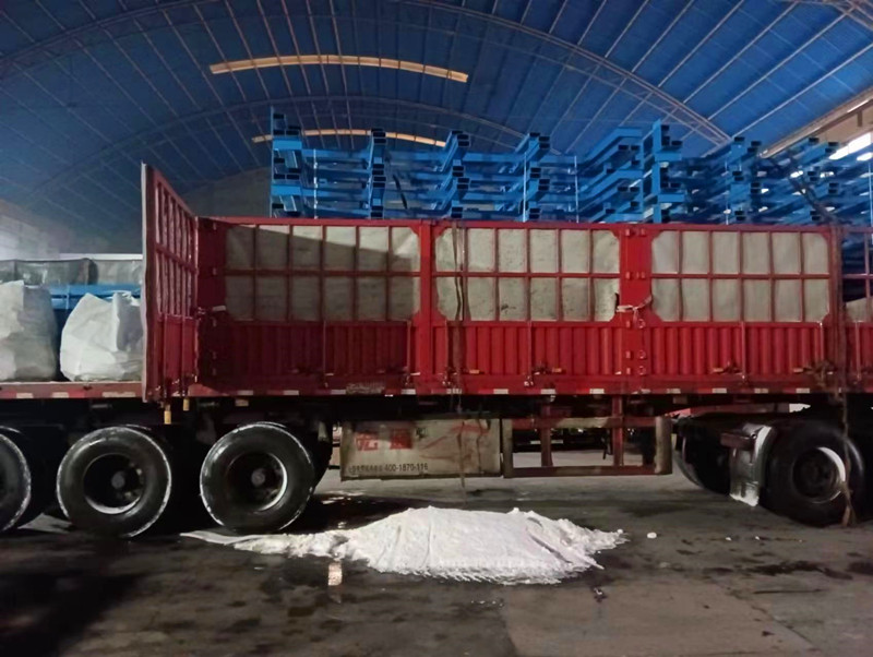 伸縮懸臂貨架雙車(chē)一起發(fā)貨江蘇車(chē)間物料存儲(chǔ)重型貨架