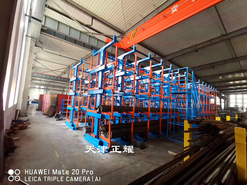 地面堆放的幾十種物料怎么存放伸縮式懸臂貨架立體存放