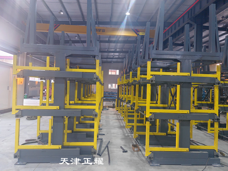 江西九江伸縮式懸臂貨架立體存放幾十種鋼材整齊清晰