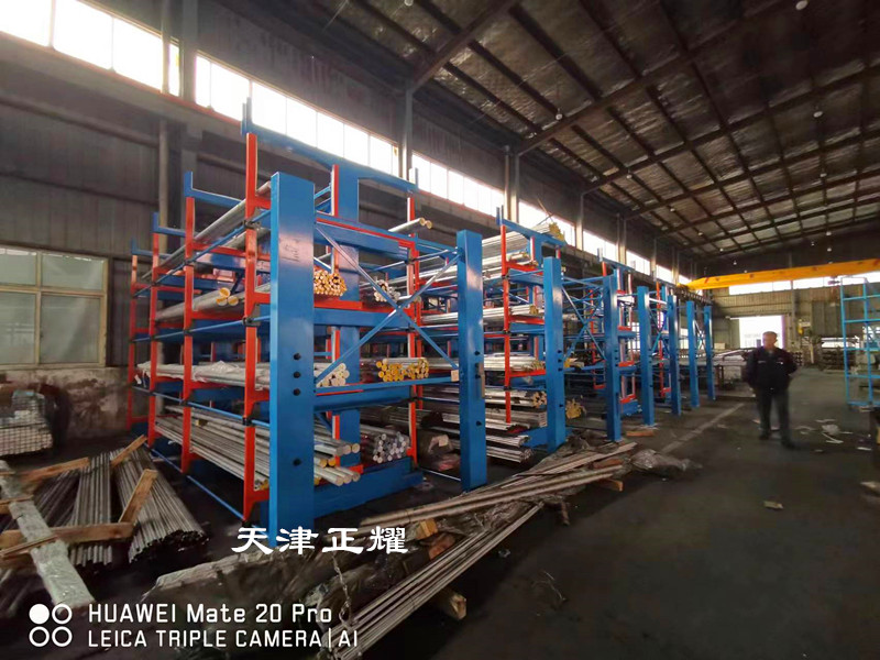 型材存儲(chǔ)新方式省空間吊車取貨方便的江蘇鹽城型材貨架