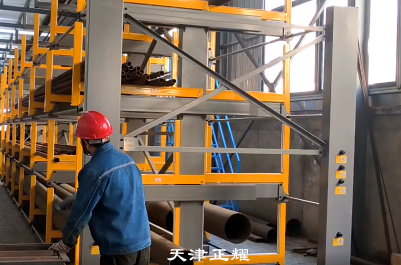 伸縮懸臂貨架助力管材存儲(chǔ)解決方案節(jié)省方便快捷耐用