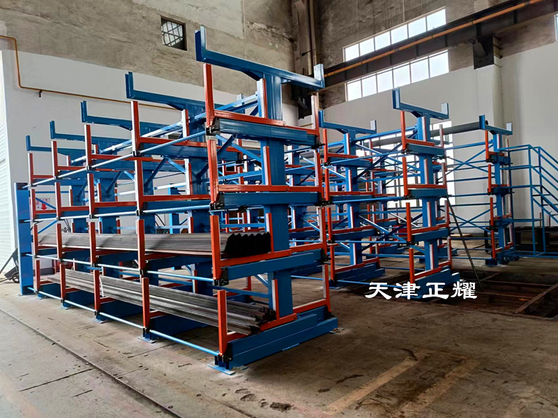 型材存儲提高存儲量好操作使用的伸縮式型材貨架效果很好
