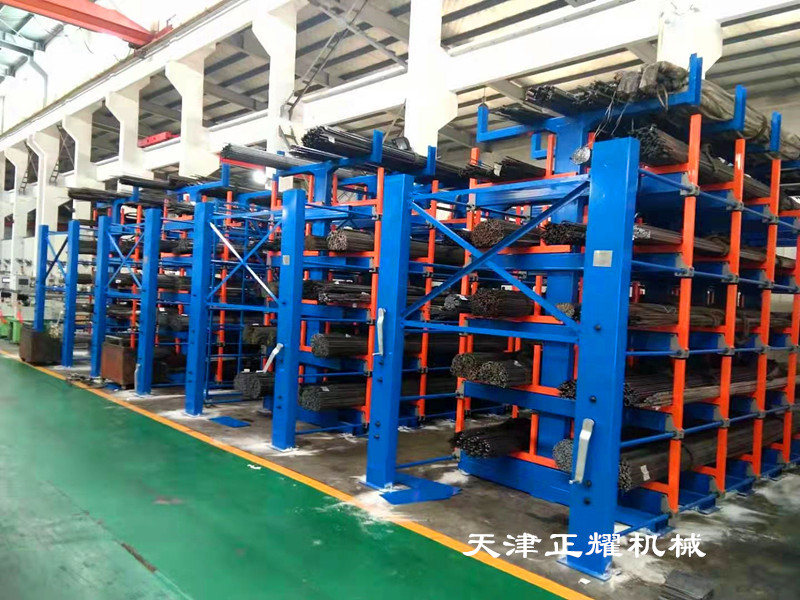 型材存儲提高存儲量好操作使用的伸縮式型材貨架效果很好