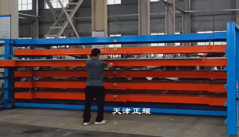 鋼板存放架解決鋼板存放中占地大找料困難人工成本高等問題