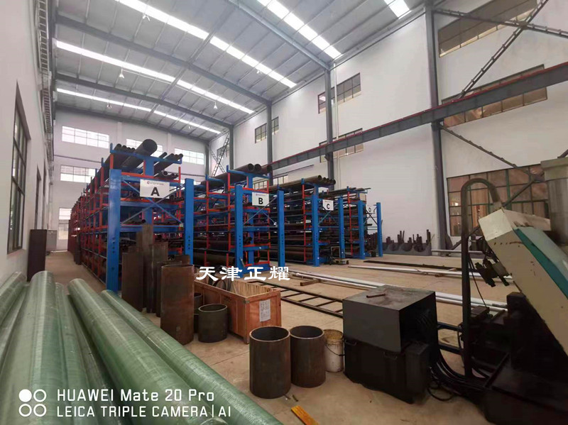 大量長料存儲省空間便于管理的伸縮式懸臂貨架