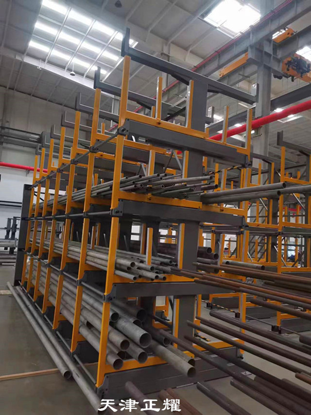 伸縮懸臂式管材貨架操作簡(jiǎn)單，降低人力成本