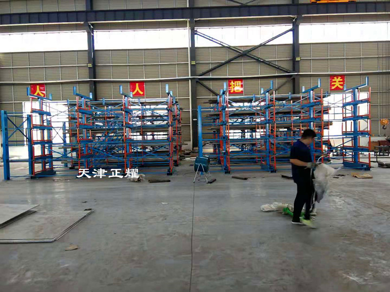 管材存取操作使用為什么選擇伸縮式懸臂貨架