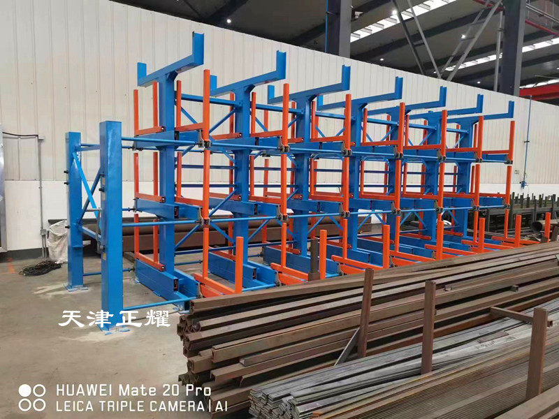 節(jié)省場(chǎng)地空間實(shí)現(xiàn)快速存取的伸縮式懸臂貨架