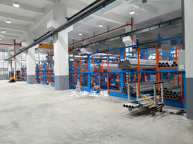 伸縮式懸臂貨架高效管理，提升運(yùn)營效率，保障安全