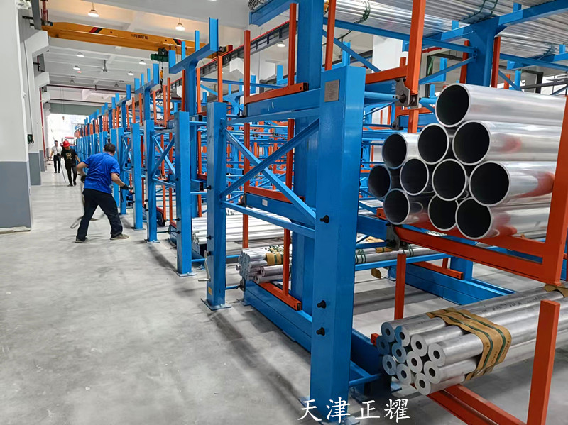 管材貨架系統(tǒng)實現(xiàn)小空間大存儲立體擺放的目標(biāo)